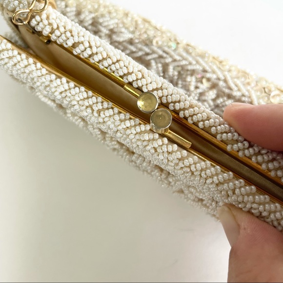 Vintage Handmade Beaded Kiss Lock Evening Hand Bag - Picture 13 of 15